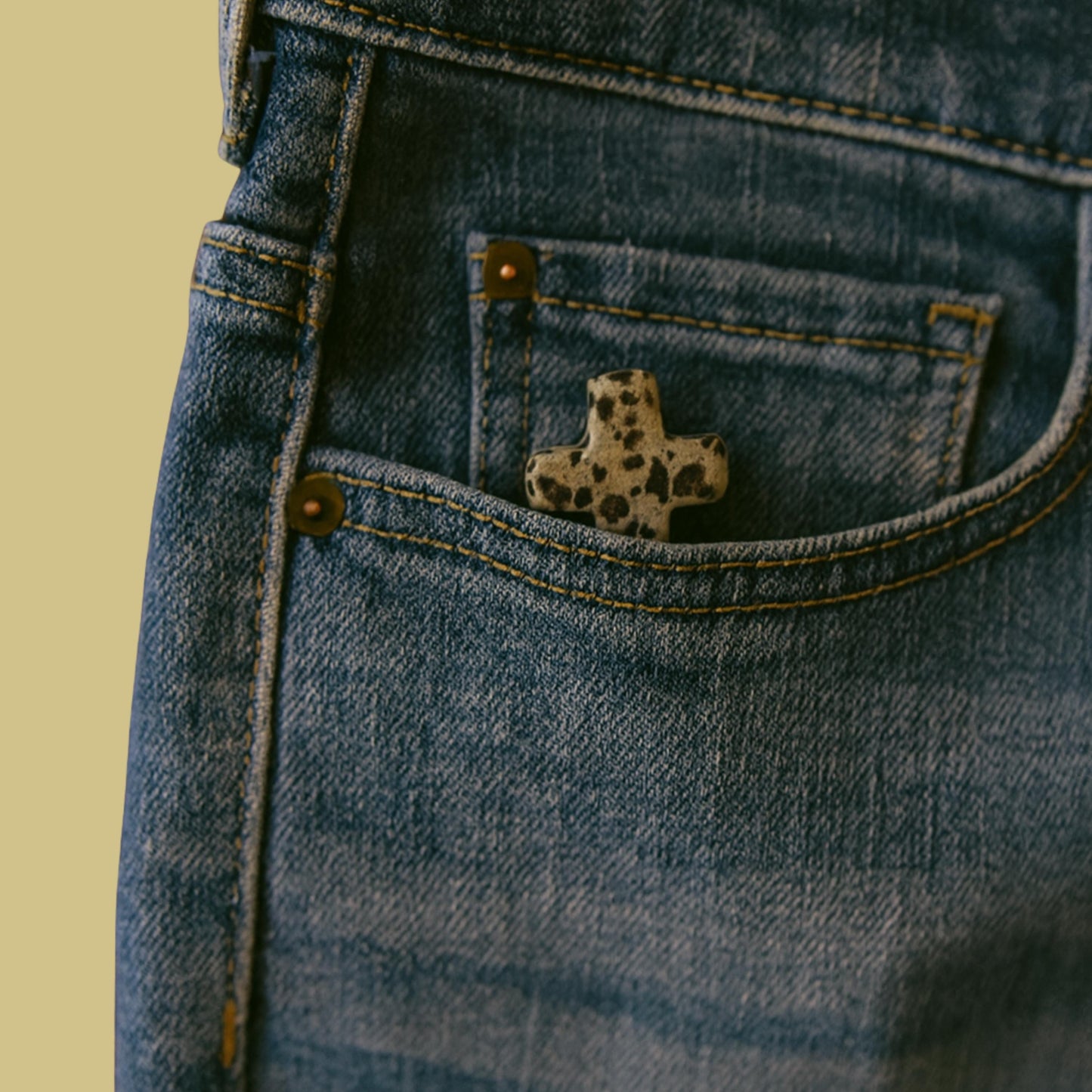 Pocket Crystal Cross Religious Gift Christian Faith Healing Stone Comfort Item Prayer Token Spiritual Accessory Daily Reminder Meditation - Heavenly Treasures